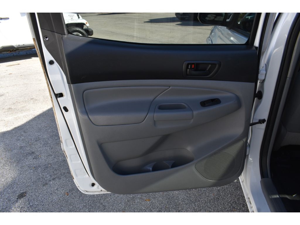 Toyota Tacoma Double Cab Long Bed V6 Auto 4WD 2012