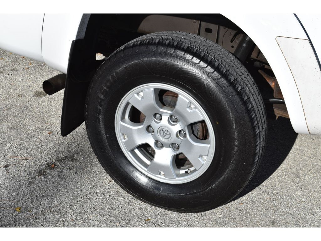 Toyota Tacoma Double Cab Long Bed V6 Auto 4WD 2012