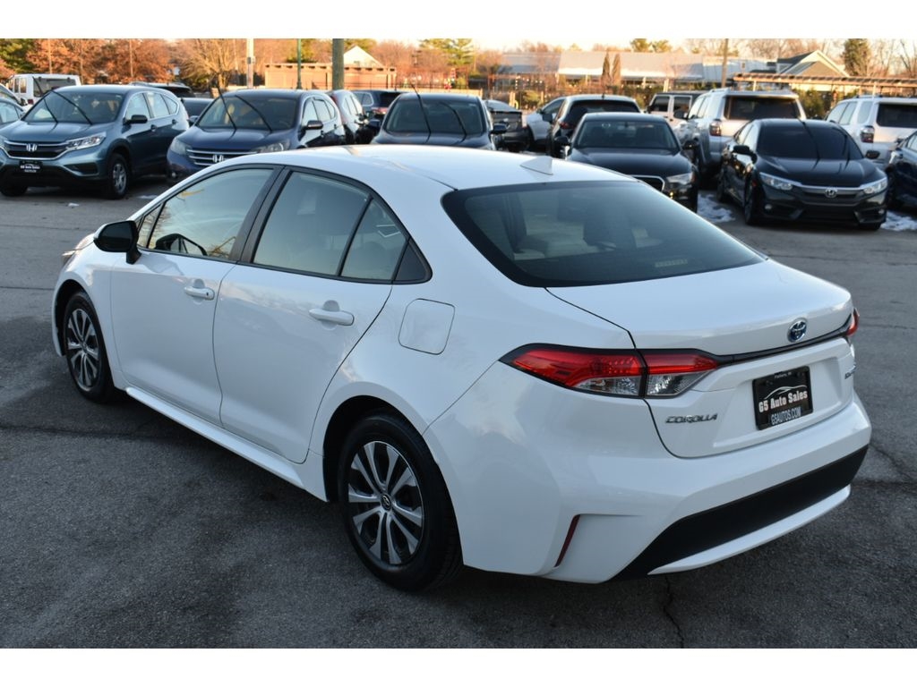 Toyota Corolla LE Hybrid 2022