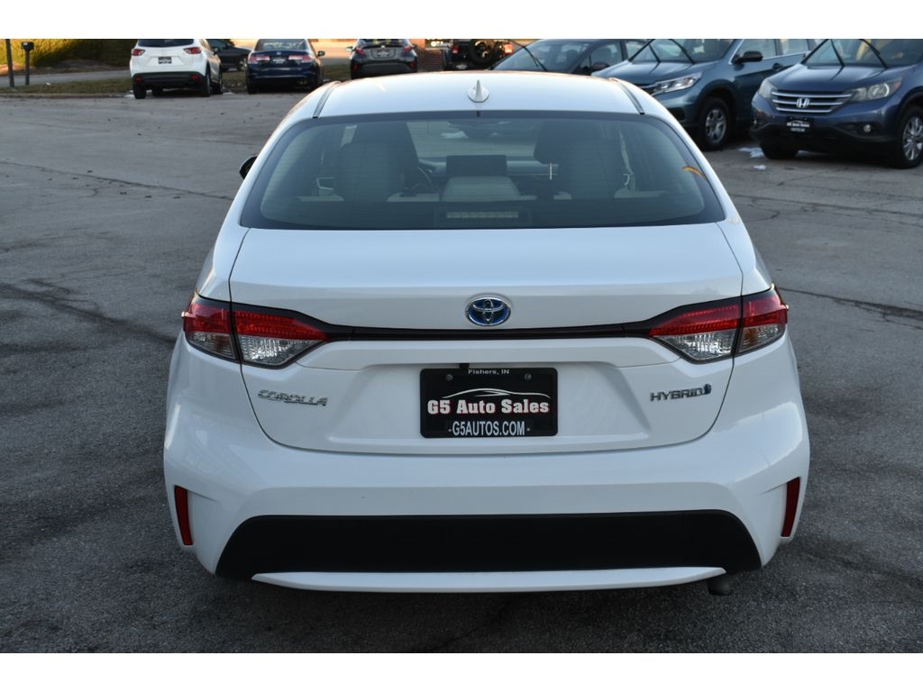 Toyota Corolla LE Hybrid 2022