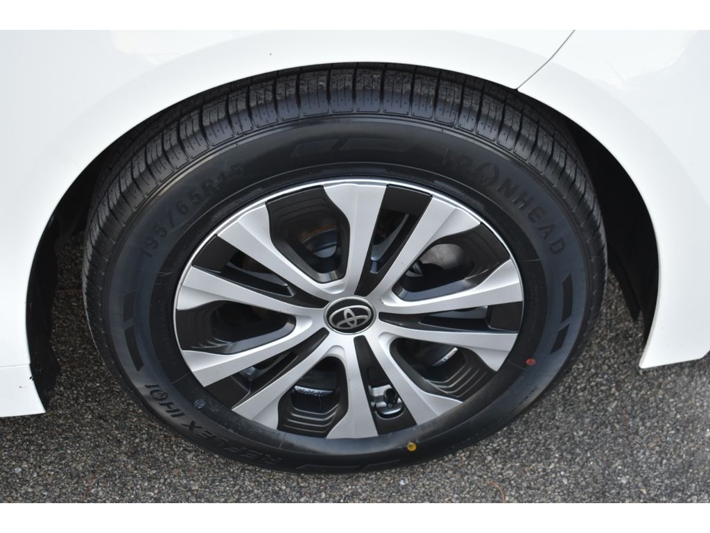 Toyota Corolla LE Hybrid 2022