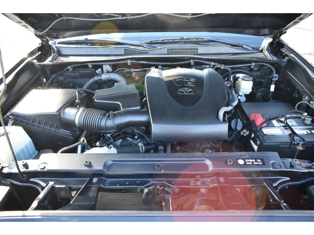 Toyota Tacoma SR5 Access Cab V6 6AT 4WD 2016