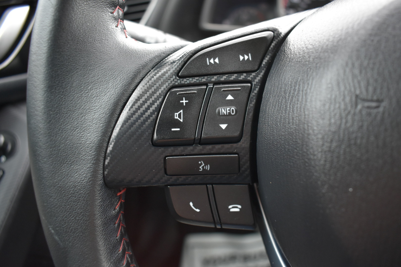 Mazda MAZDA3 i Touring AT 4-Door 2015