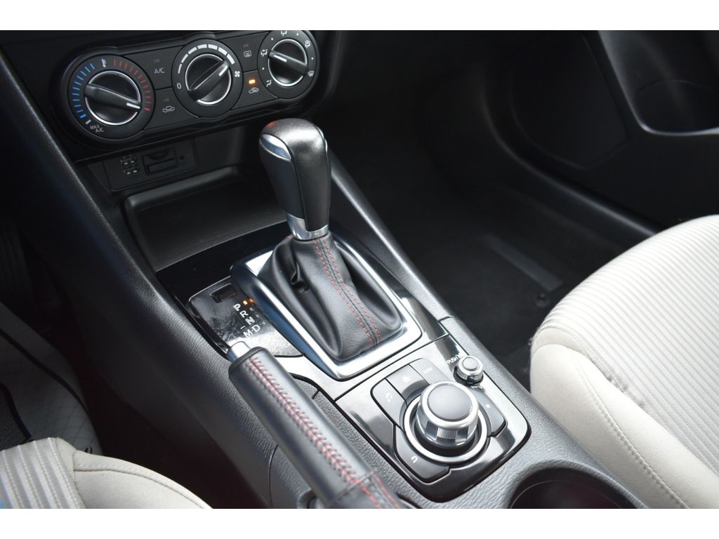 Mazda MAZDA3 i Touring AT 4-Door 2015