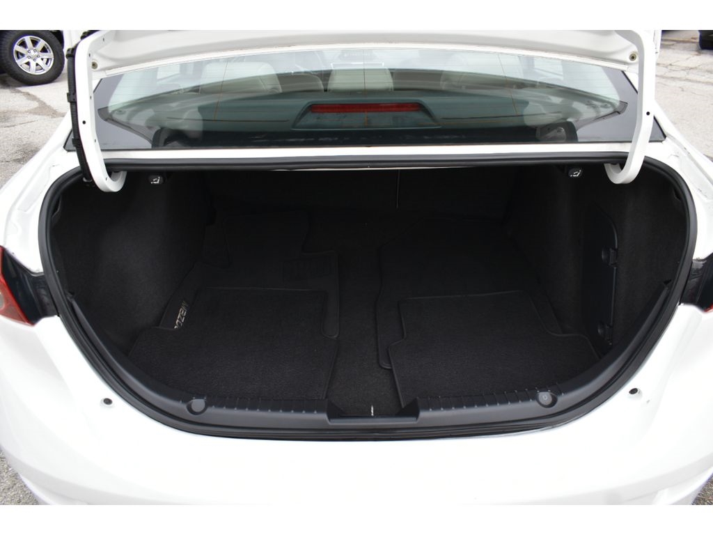 Mazda MAZDA3 i Touring AT 4-Door 2015