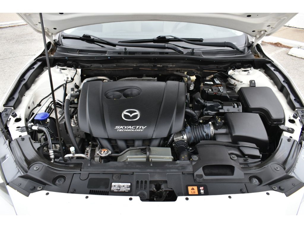 Mazda MAZDA3 i Touring AT 4-Door 2015