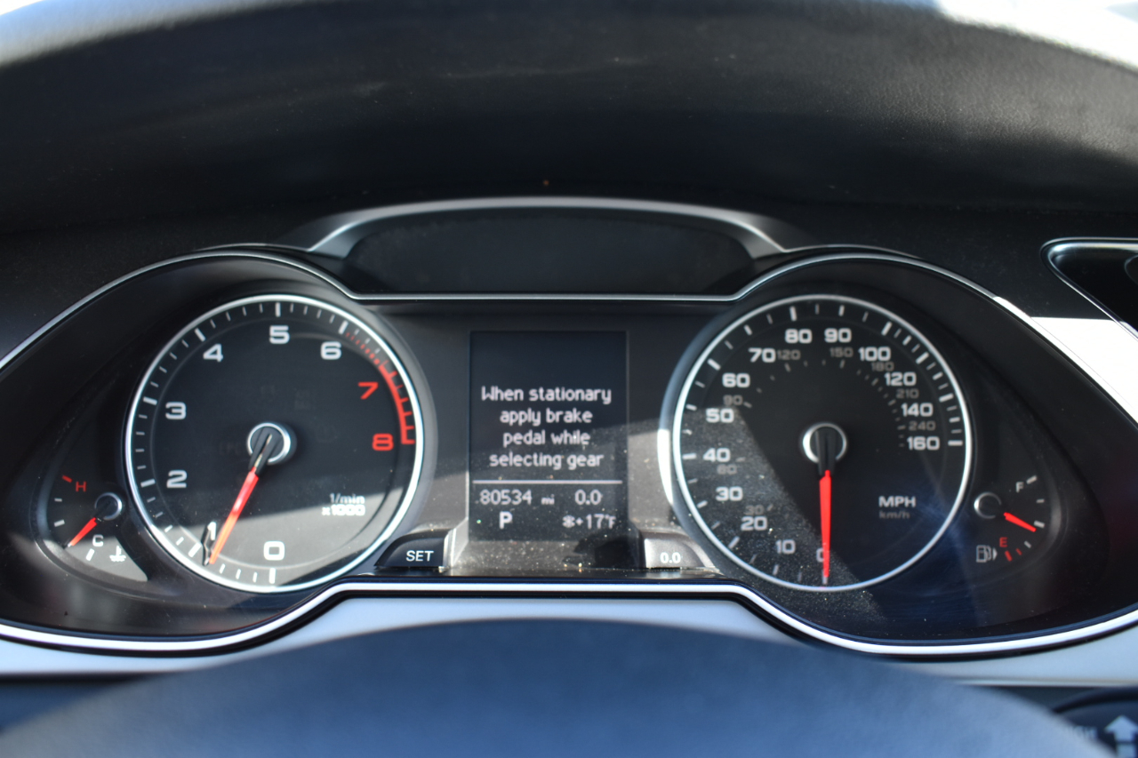 Audi A4 2.0T Premium Plus quattro Sedan AWD 8A 2013