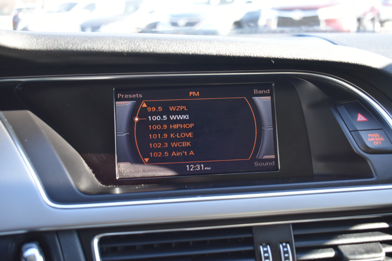 Audi A4 2.0T Premium Plus quattro Sedan AWD 8A 2013