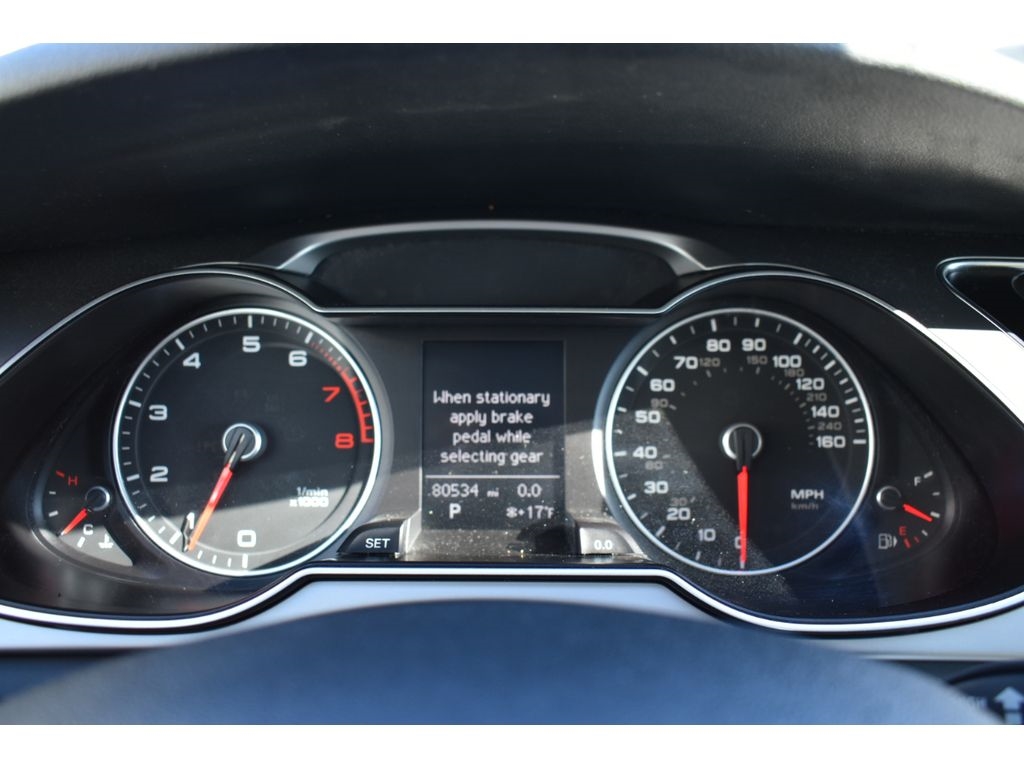 Audi A4 2.0T Premium Plus quattro Sedan AWD 8A 2013