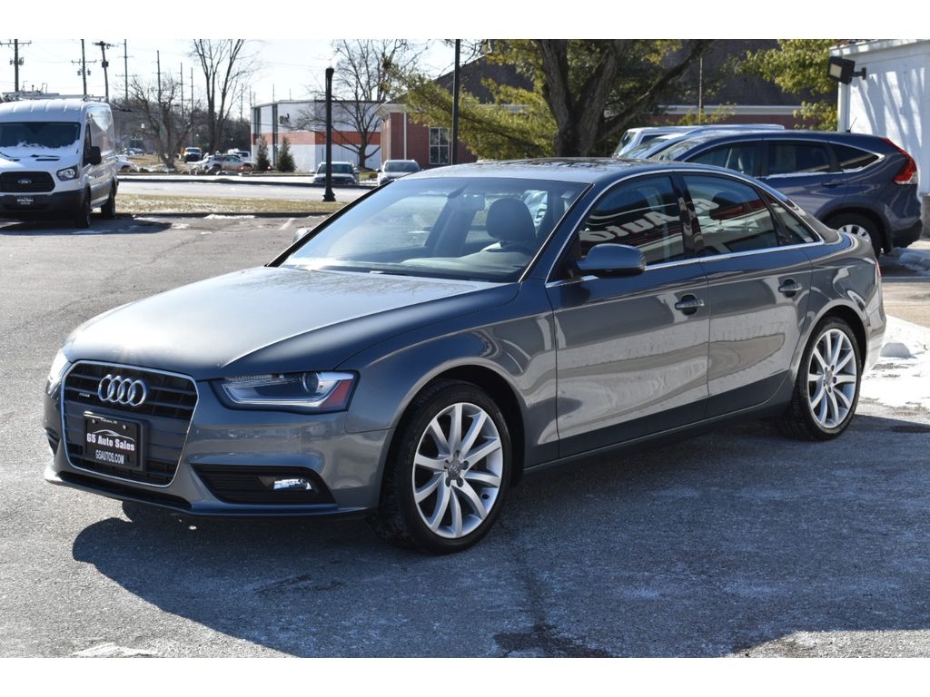 Audi A4 2.0T Premium Plus quattro Sedan AWD 8A 2013