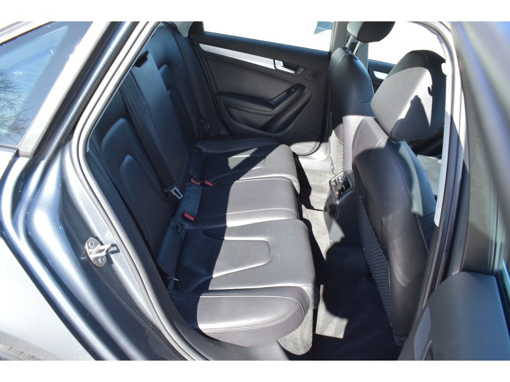 Audi A4 2.0T Premium Plus quattro Sedan AWD 8A 2013