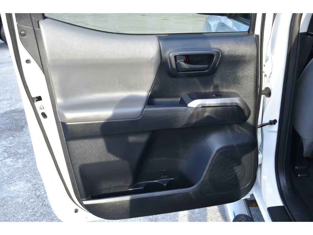 Toyota Tacoma SR5 Double Cab 4WD V6 2016