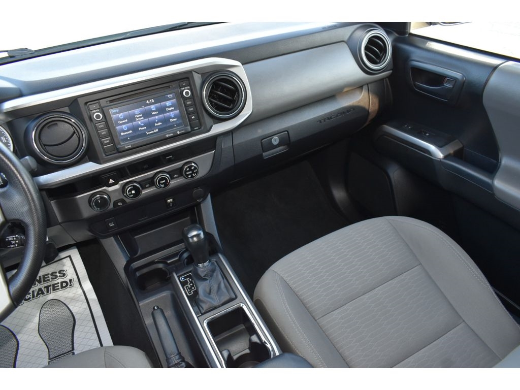 Toyota Tacoma SR5 Double Cab 4WD V6 2016