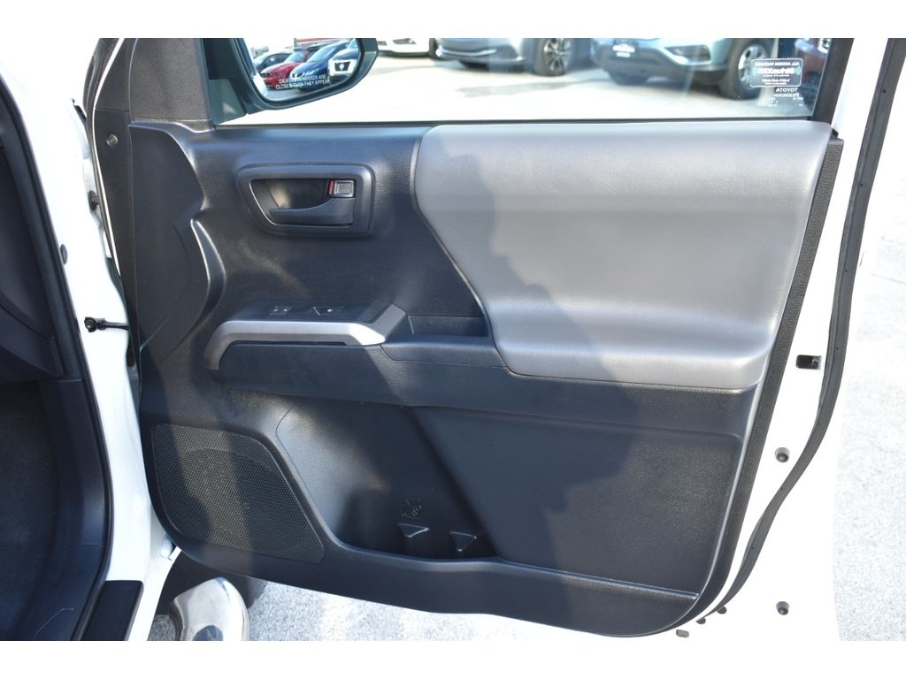 Toyota Tacoma SR5 Double Cab 4WD V6 2016