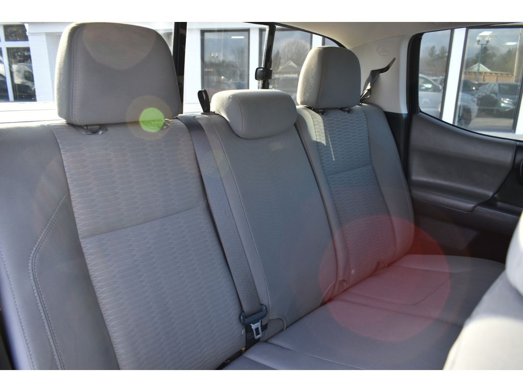 Toyota Tacoma SR5 Double Cab 4WD V6 2016