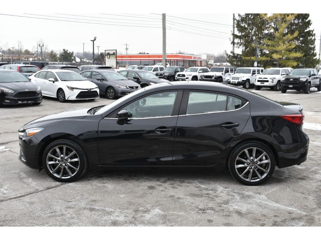 Mazda MAZDA3 s Touring MT 4-Door 2018