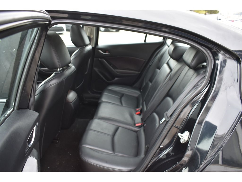 Mazda MAZDA3 s Touring MT 4-Door 2018