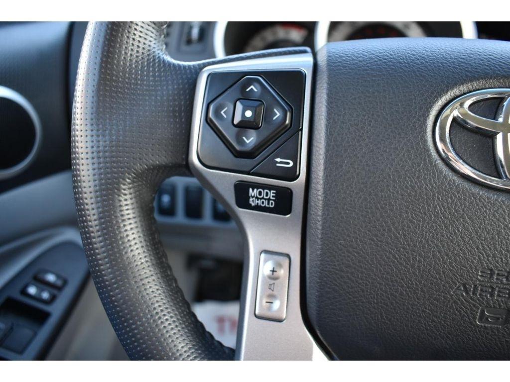 Toyota Tacoma Double Cab V6 5AT 4WD 2015