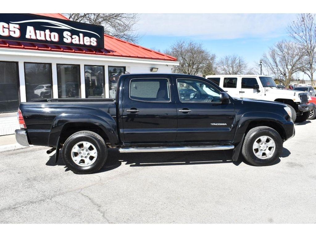 Toyota Tacoma Double Cab V6 5AT 4WD 2015