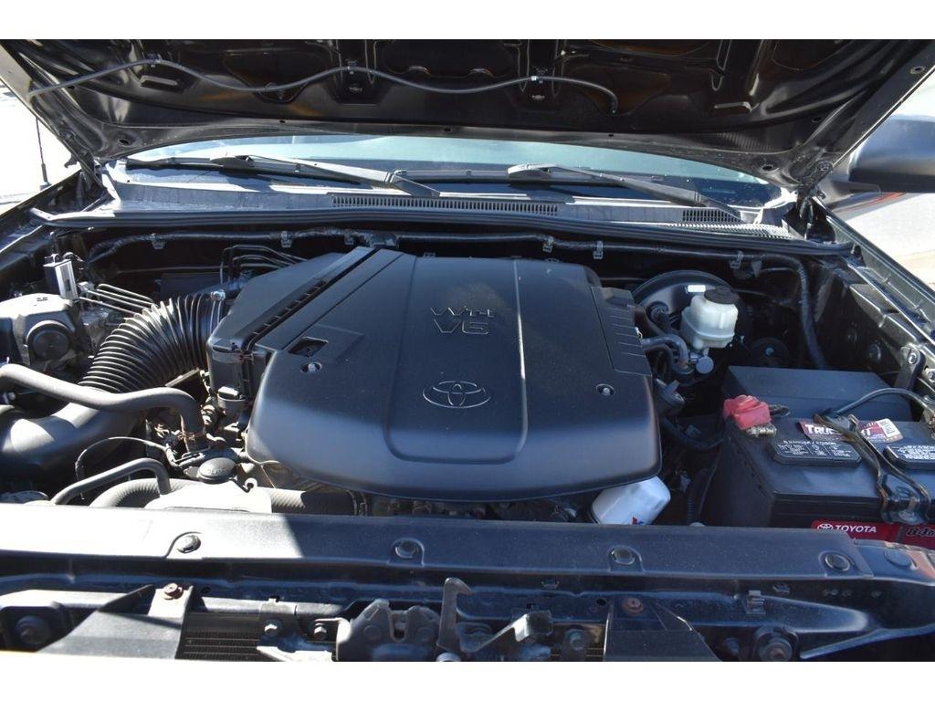 Toyota Tacoma Double Cab V6 5AT 4WD 2015