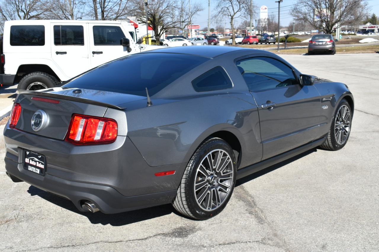 Ford Mustang GT Premium 2D Coupe 2011