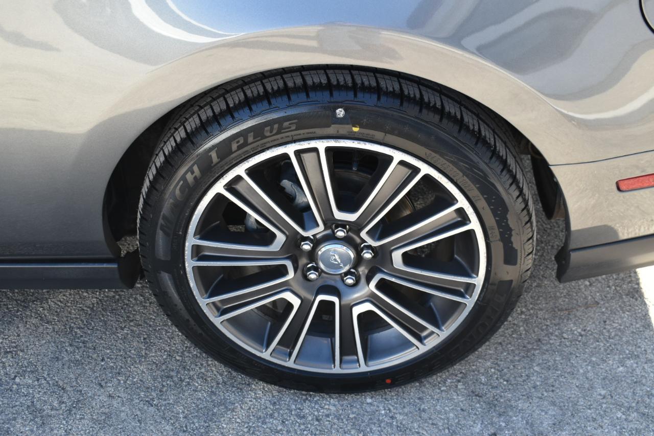 Ford Mustang GT Premium 2D Coupe 2011