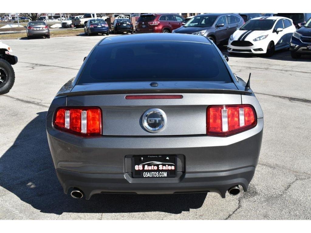 Ford Mustang GT Premium 2D Coupe 2011