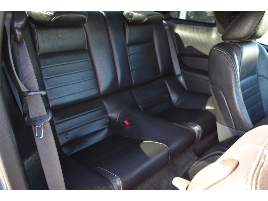 Ford Mustang GT Premium 2D Coupe 2011