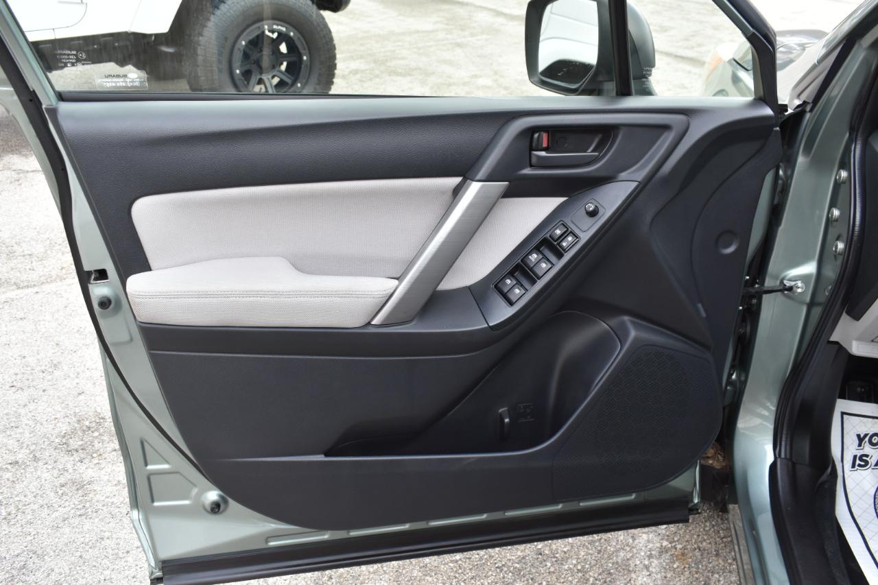 Subaru Forester 2.5i 2015