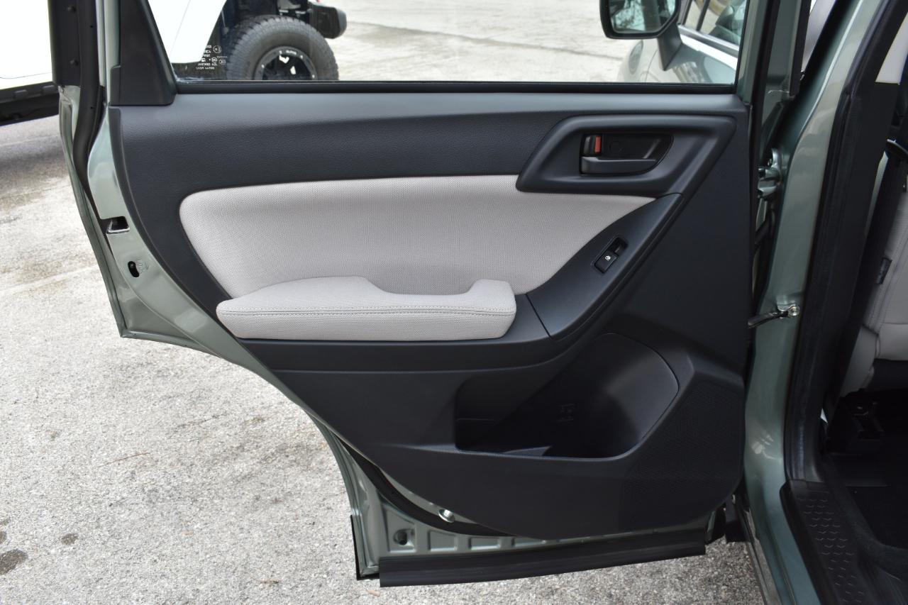 Subaru Forester 2.5i 2015