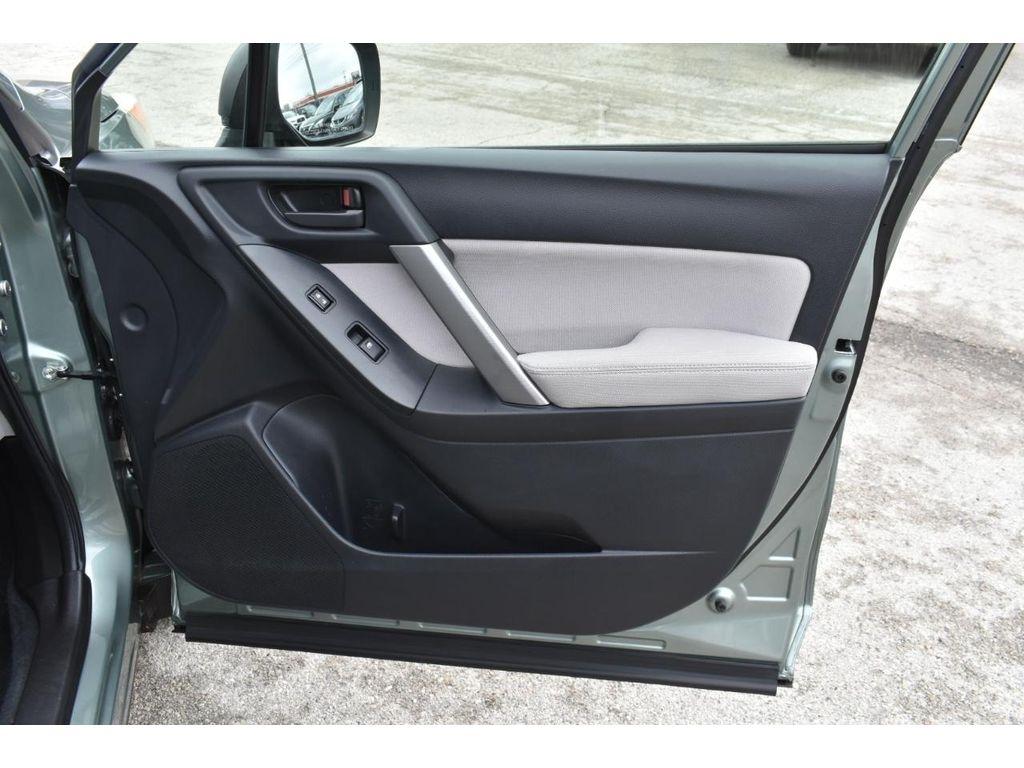 Subaru Forester 2.5i 2015