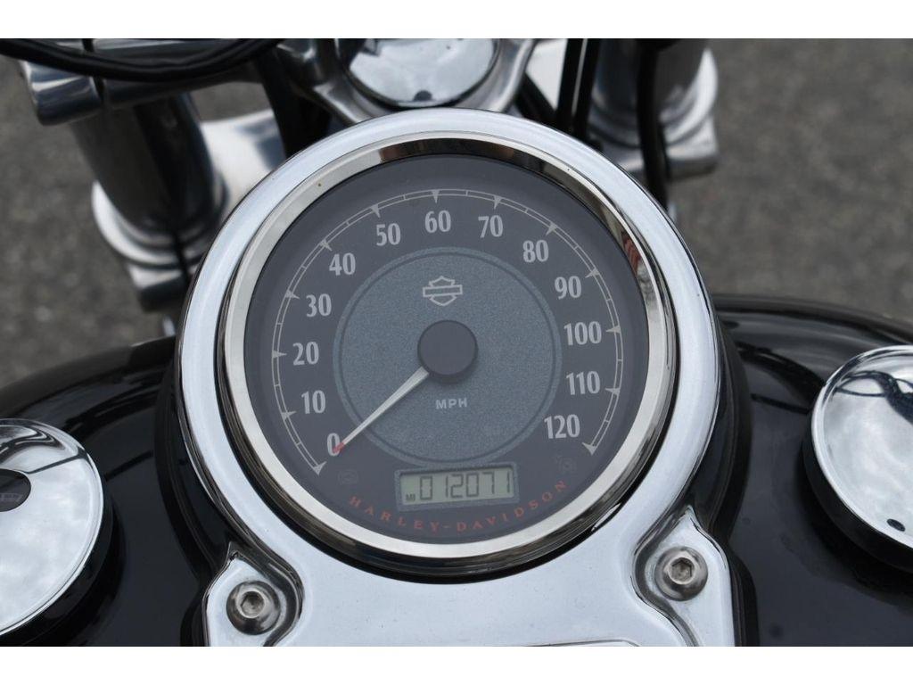 Harley-Davidson FXDC  2012