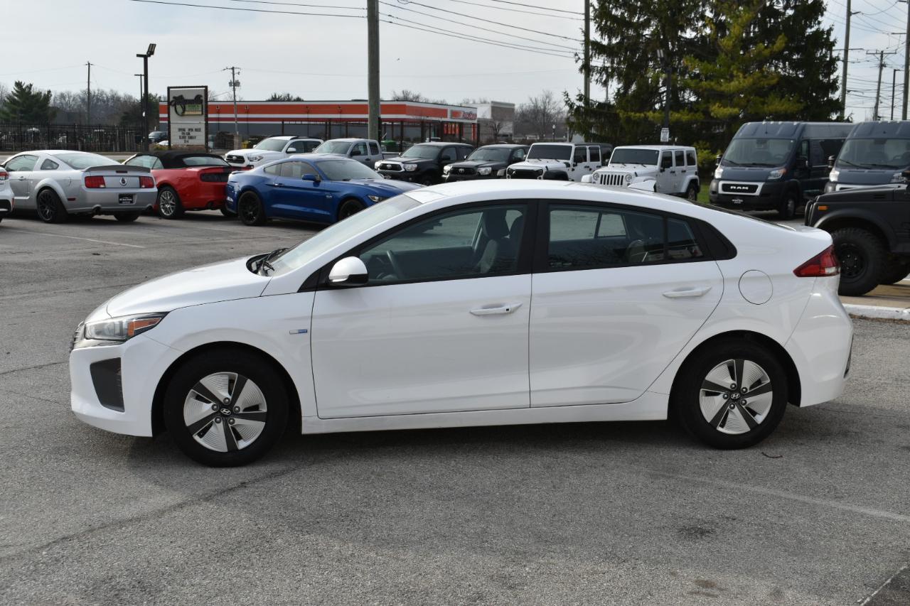 Hyundai Ioniq Hybrid Blue 2017