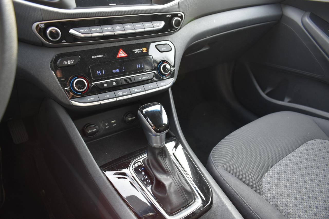 Hyundai Ioniq Hybrid Blue 2017