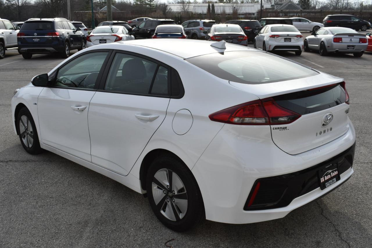 Hyundai Ioniq Hybrid Blue 2017