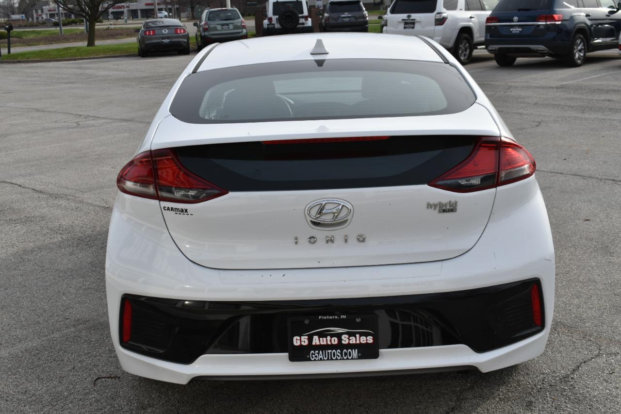 Hyundai Ioniq Hybrid Blue 2017