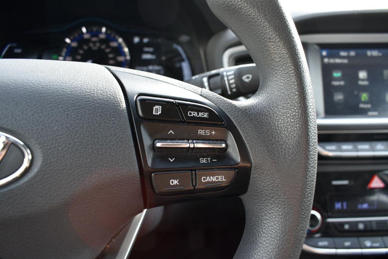 Hyundai Ioniq Hybrid Blue 2017