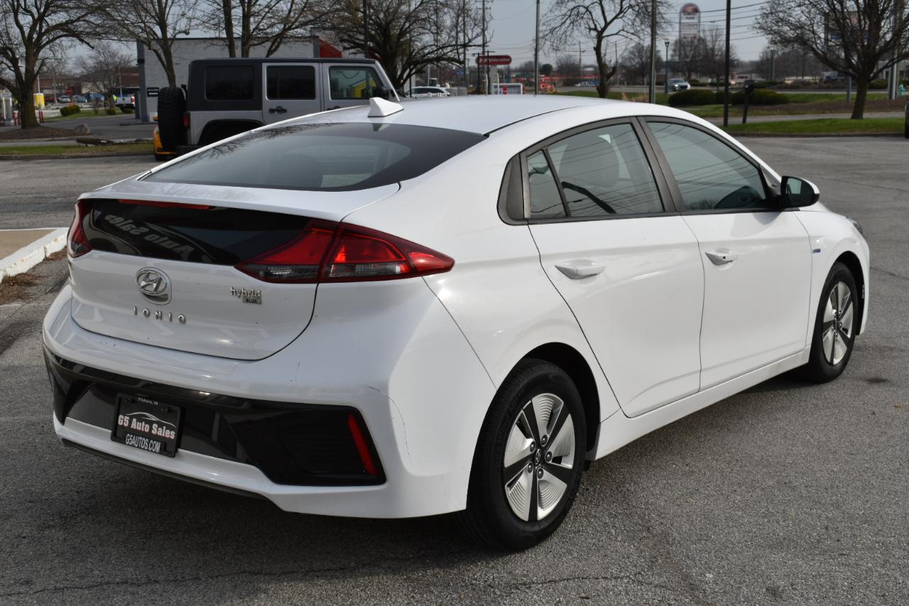Hyundai Ioniq Hybrid Blue 2017