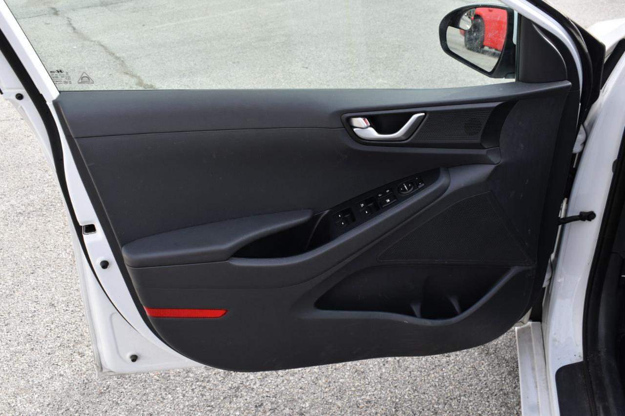 Hyundai Ioniq Hybrid Blue 2017