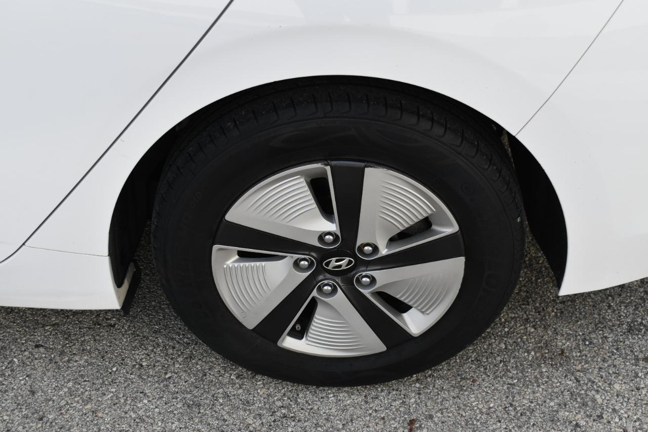 Hyundai Ioniq Hybrid Blue 2017