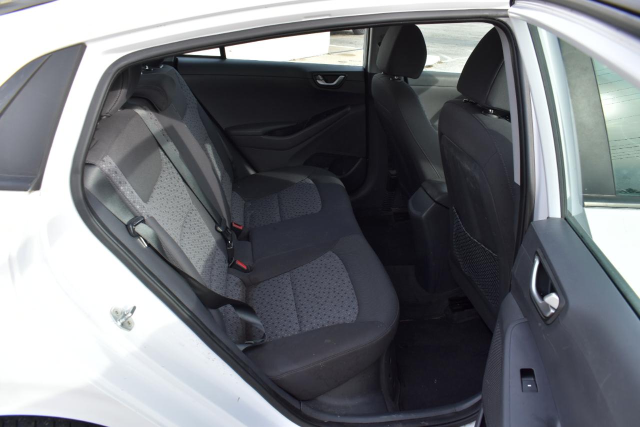 Hyundai Ioniq Hybrid Blue 2017