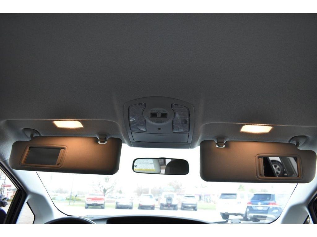 Toyota Prius Two 2014