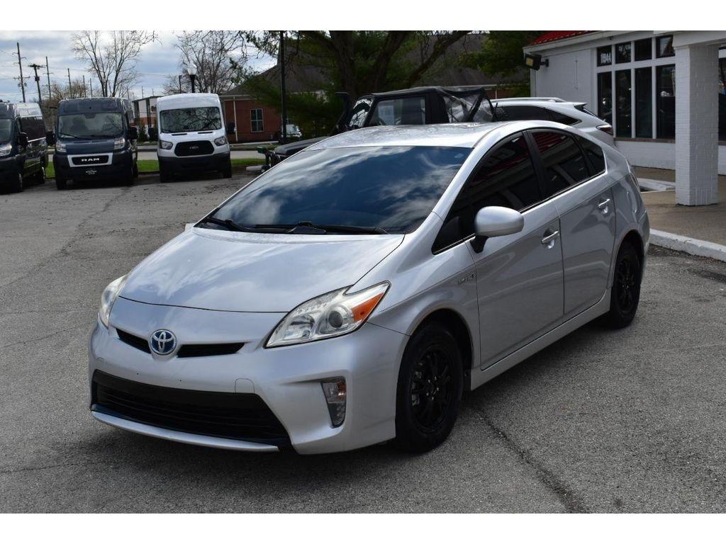 Toyota Prius Two 2014