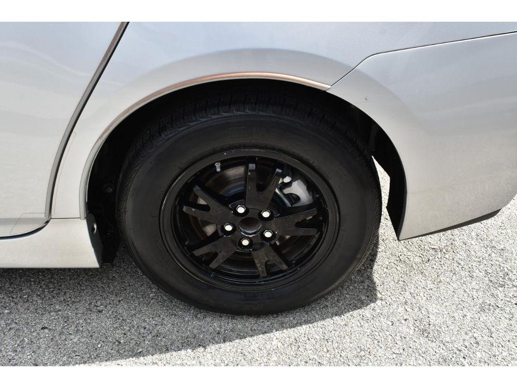 Toyota Prius Two 2014