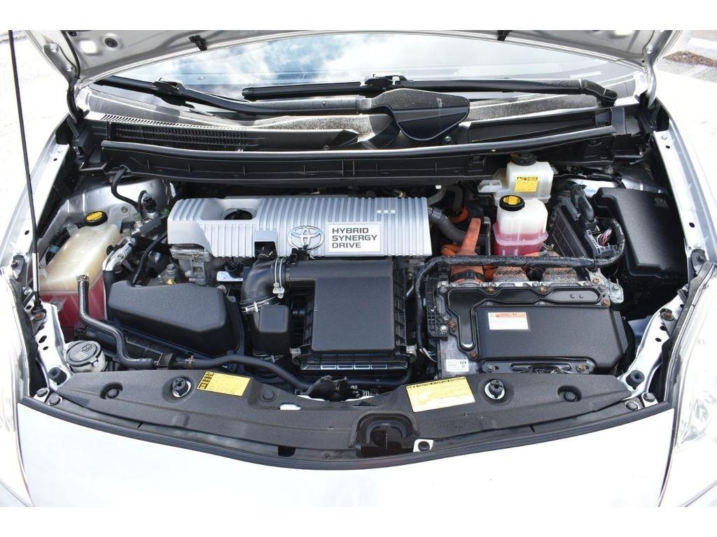 Toyota Prius Two 2014