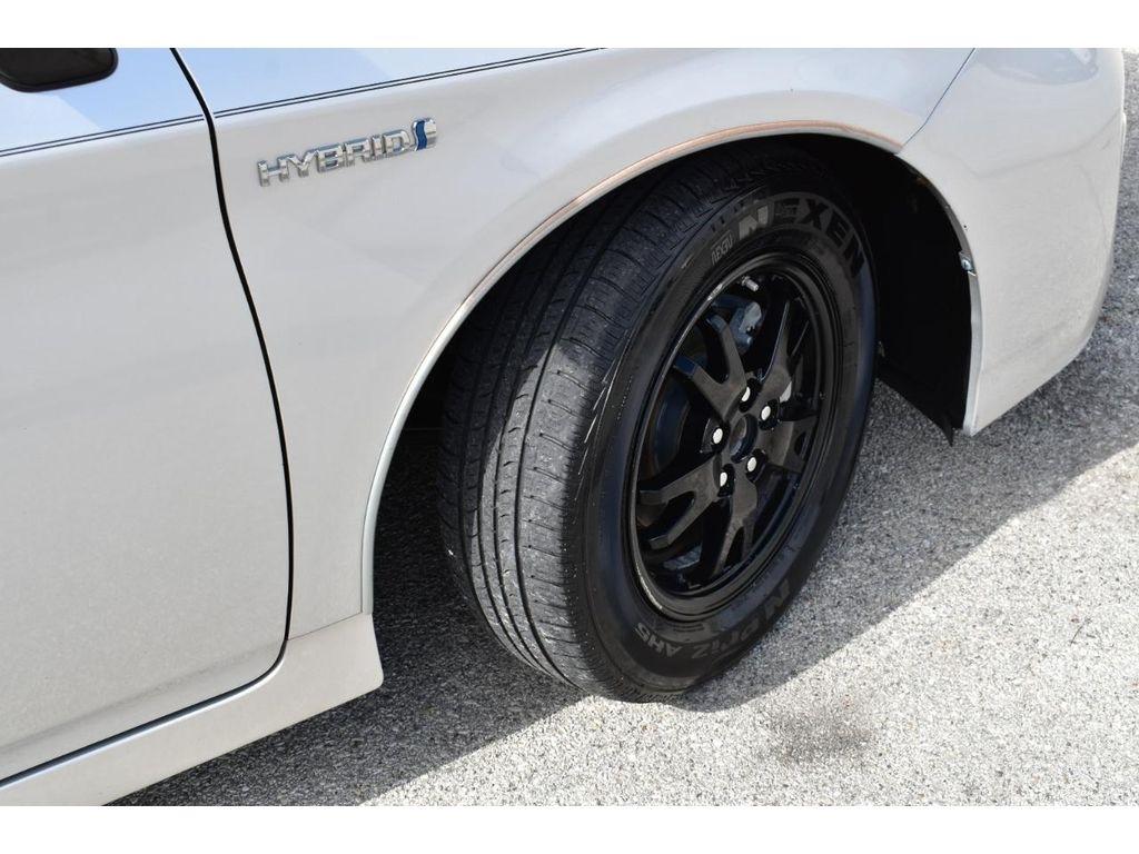 Toyota Prius Two 2014