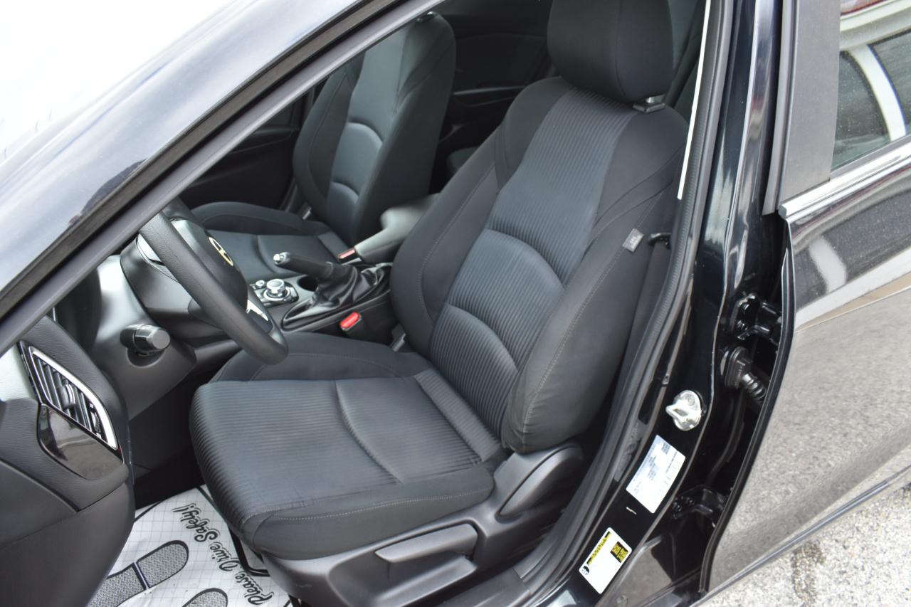 Mazda MAZDA3 i Sport MT 4-Door 2016