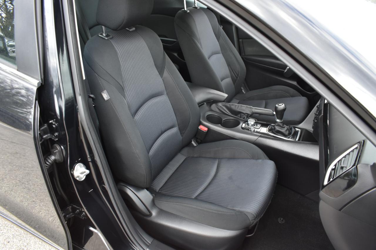 Mazda MAZDA3 i Sport MT 4-Door 2016