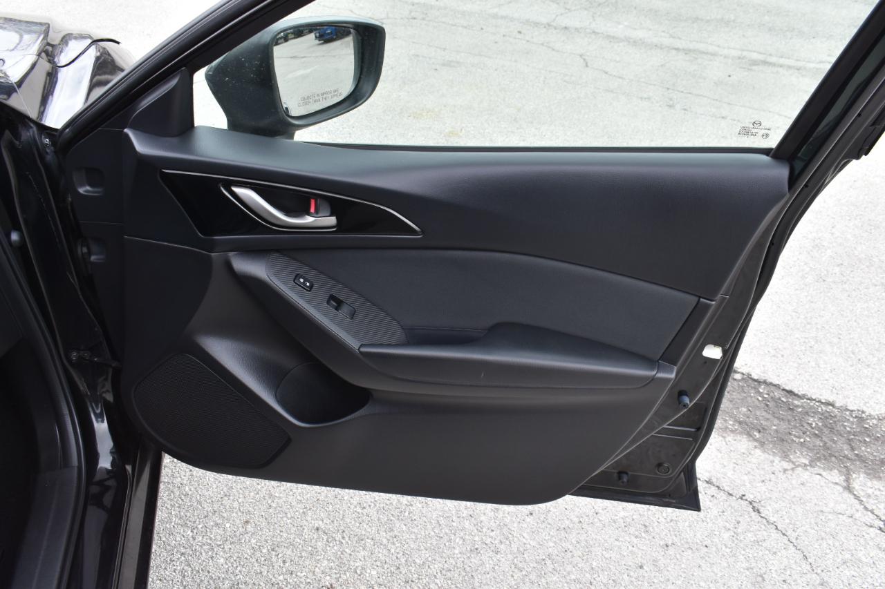 Mazda MAZDA3 i Sport MT 4-Door 2016