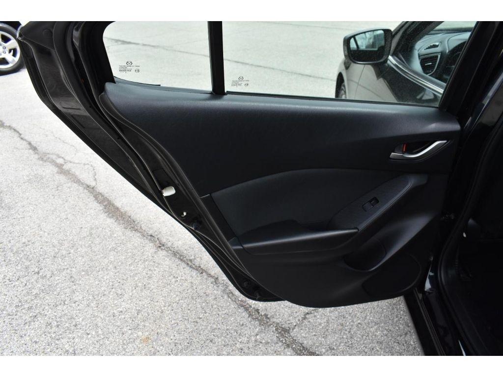 Mazda MAZDA3 i Sport MT 4-Door 2016